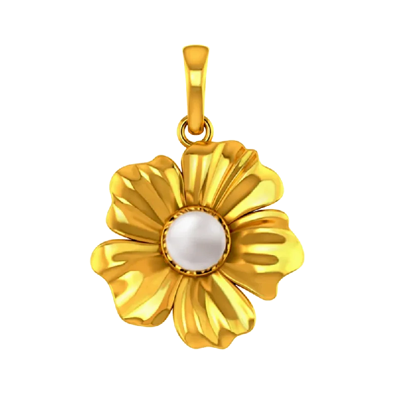 14k Flower Shaped Pendant With A Pearl Design