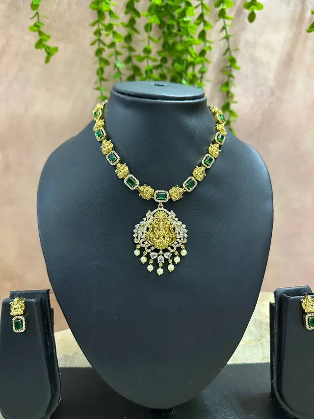 Fashionable necklaces and pendants with birthstones for a personalized gift idea-Emerald Devi Fusion Necklace