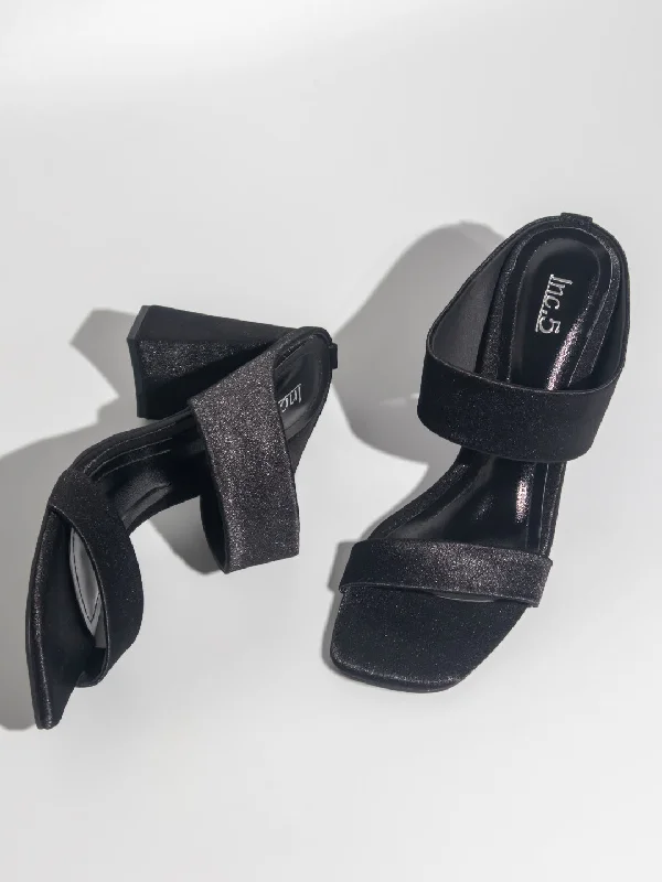 Casual sandals for men with slip-on design and cushioned support for easy wear-Women Black Textured Block Heels