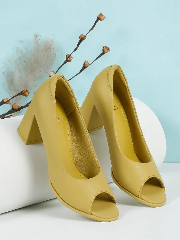 Elegant sandals for evening wear with crystal embellishments and high heels-Women Yellow Peep Toes Heels