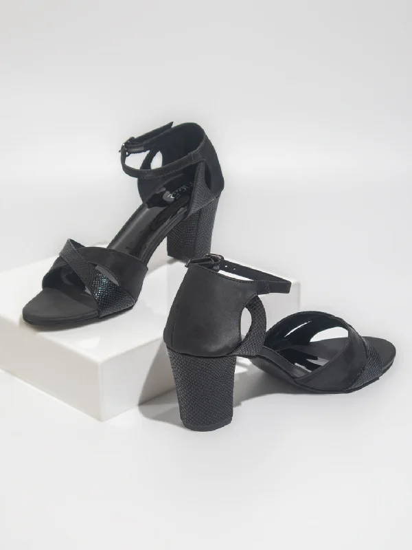 Stylish sandals for women with metallic leather straps and cushioned footbed-Women Black Mid-Top Block Heels