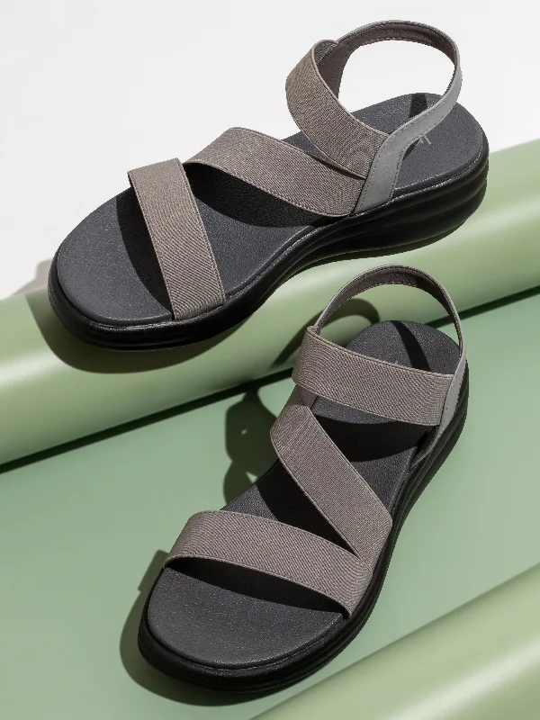 Fashionable sandals for men with athletic-inspired design and lightweight feel-Women Grey Textured Comfort Heels With Backstrap