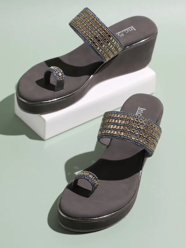 Fashionable sandals for women with animal print and chic buckle accents-Women Pewter Ethnic Embellished Wedges Heels