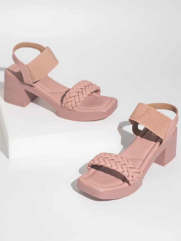 Fashionable sandals for men with velcro closure and sporty design for casual outings-Women Peach Textured Open Toe Platform Heels