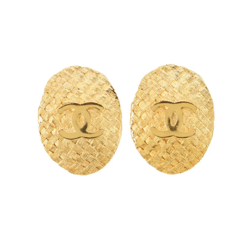 Maximalist Drop Earrings for Bling -Chanel  Clip Earrings (Pre-Owned)