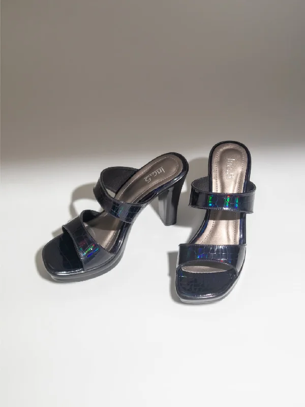 Trendy sandals for men with color-block design and durable soles for casual wear-Women Black Textured Platform Heels