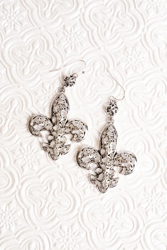 African Drop Earrings with Culture -SALE! Silvertone Scroll Oldfort Fleur de Lis Earrings