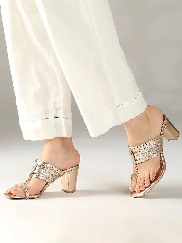 Casual sandals for women with flat soles and adjustable straps for easy wear-Women Rose Gold Textured Embellished One-Toe Block Heels