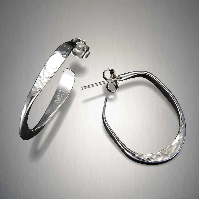 Hoop earrings with hammered textures for a boho-chic and rustic vibe-2911T - Post - El Ovalo